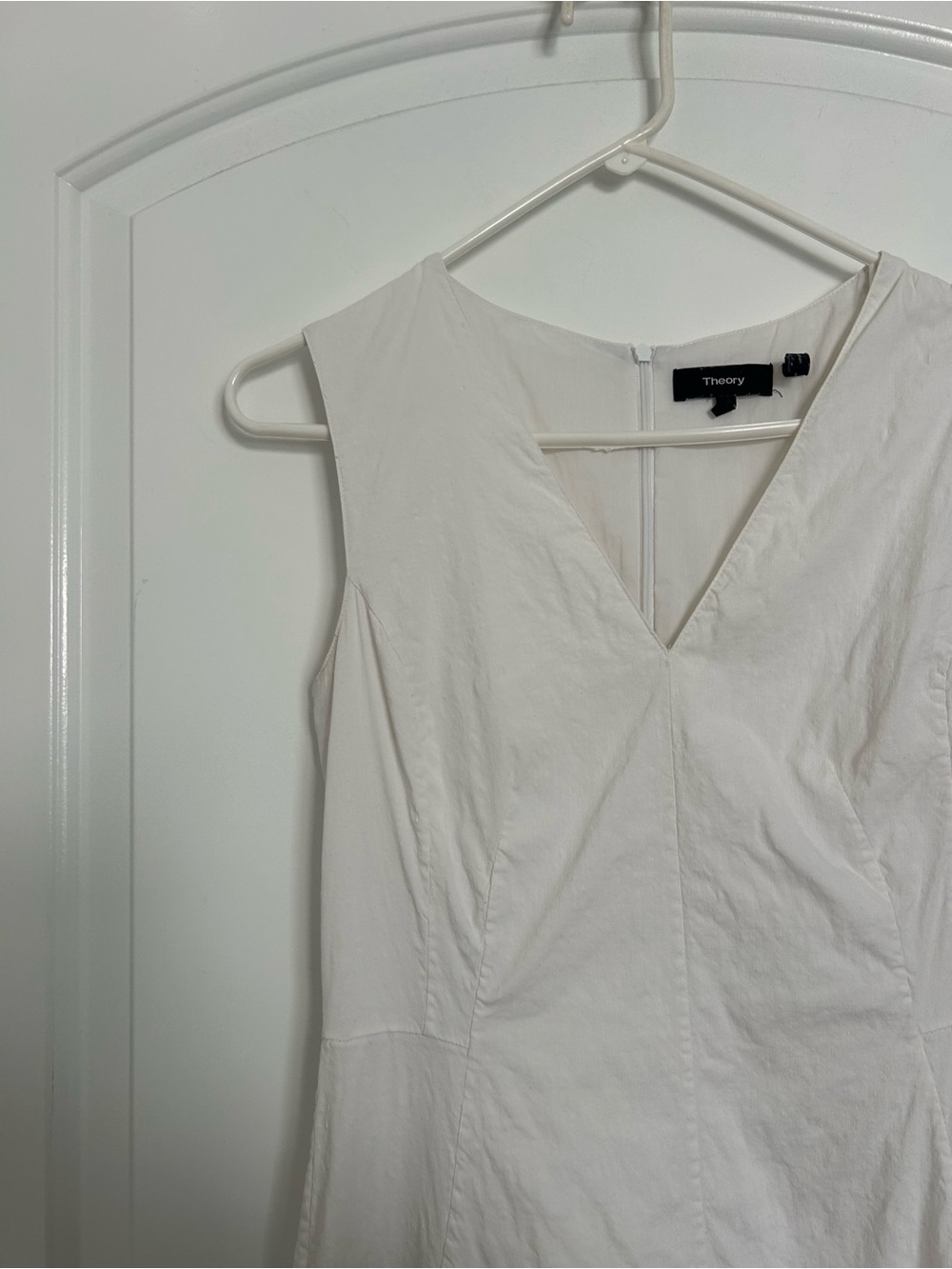 Theory Seamed V-Neck White Linen Blend Midi Dress Size 4 chic preppy summer - Picture 7 of 16